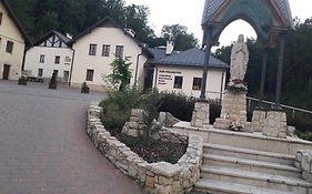 Dom Pielgrzyma KARMEL